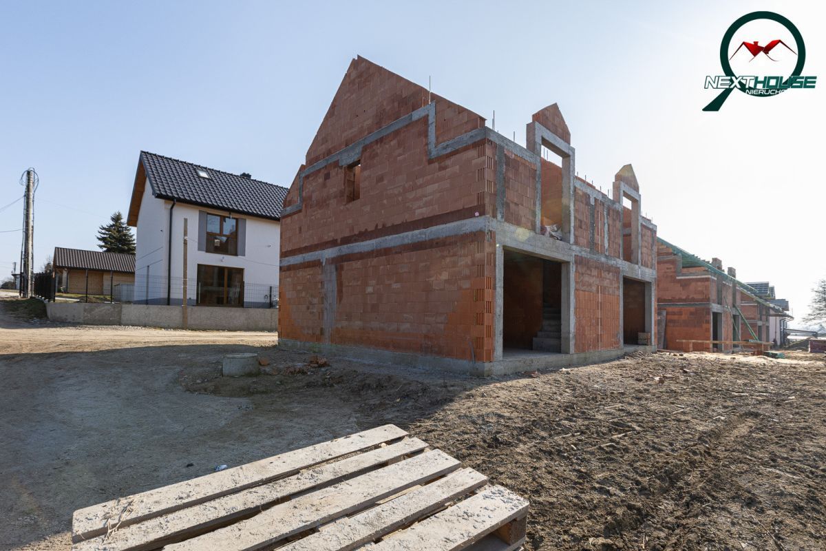 bliźniak, 4 pokoje Rączna. Zdjęcie 12