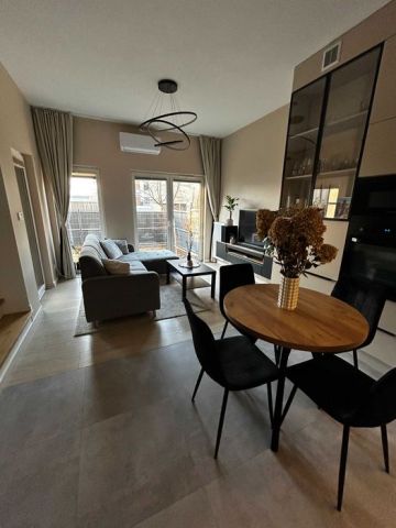 Mieszkanie 3-pokojowe Warszawa Wawer. Zdjęcie 1