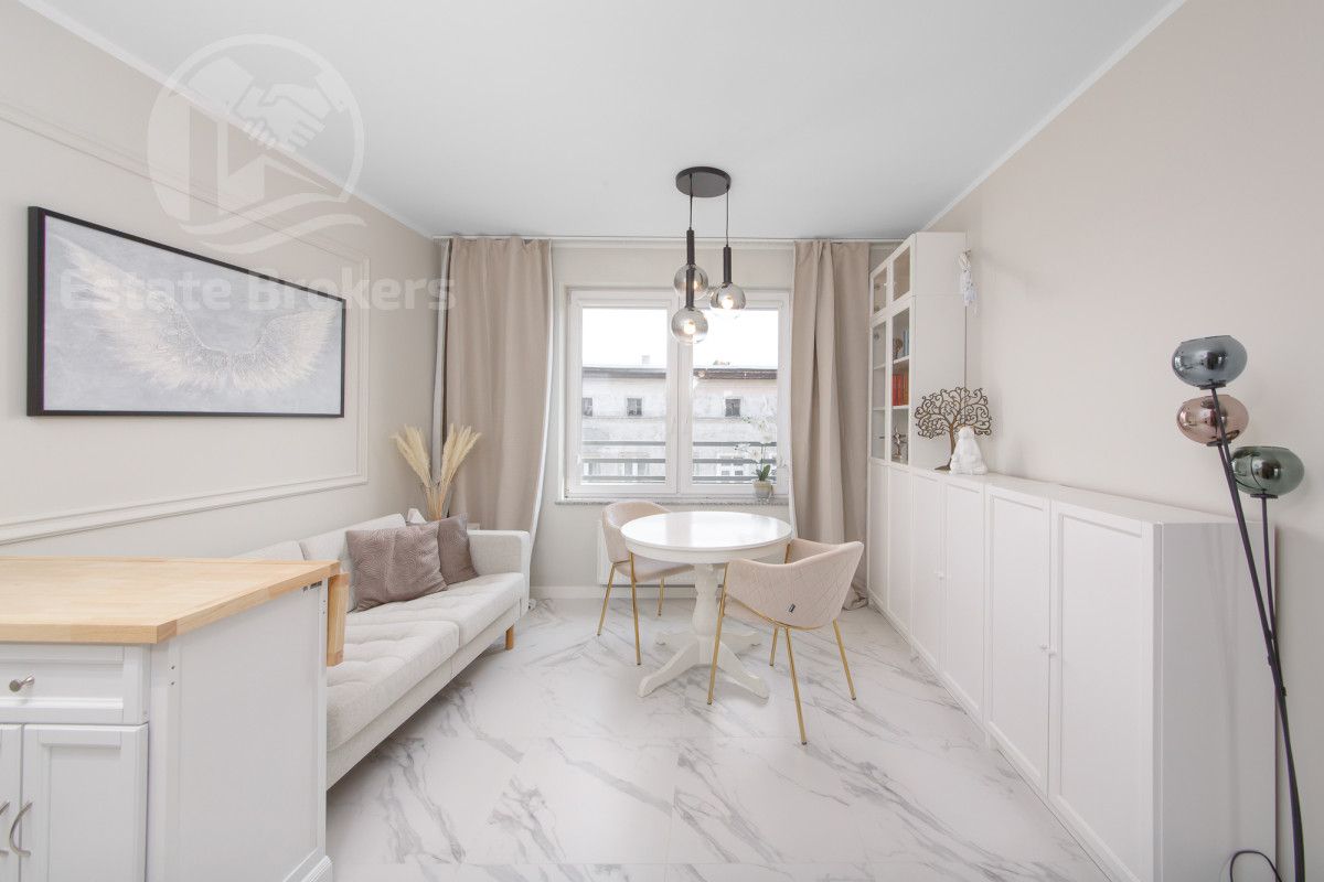 Mieszkanie 4-pokojowe Wrocław Śródmieście, ul. Juliana Ursyna Niemcewicza. Zdjęcie 2