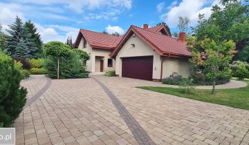 dom wolnostojący, 6 pokoi Strzeniówka