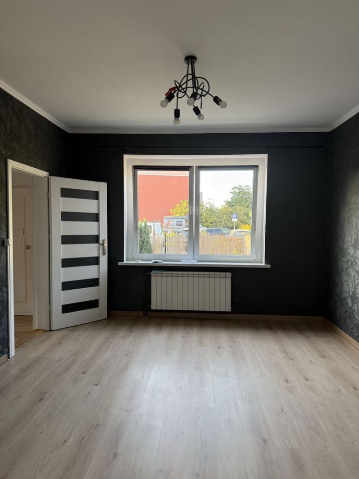 Mieszkanie 3-pokojowe Gniezno, ul. Poznańska. Zdjęcie 2
