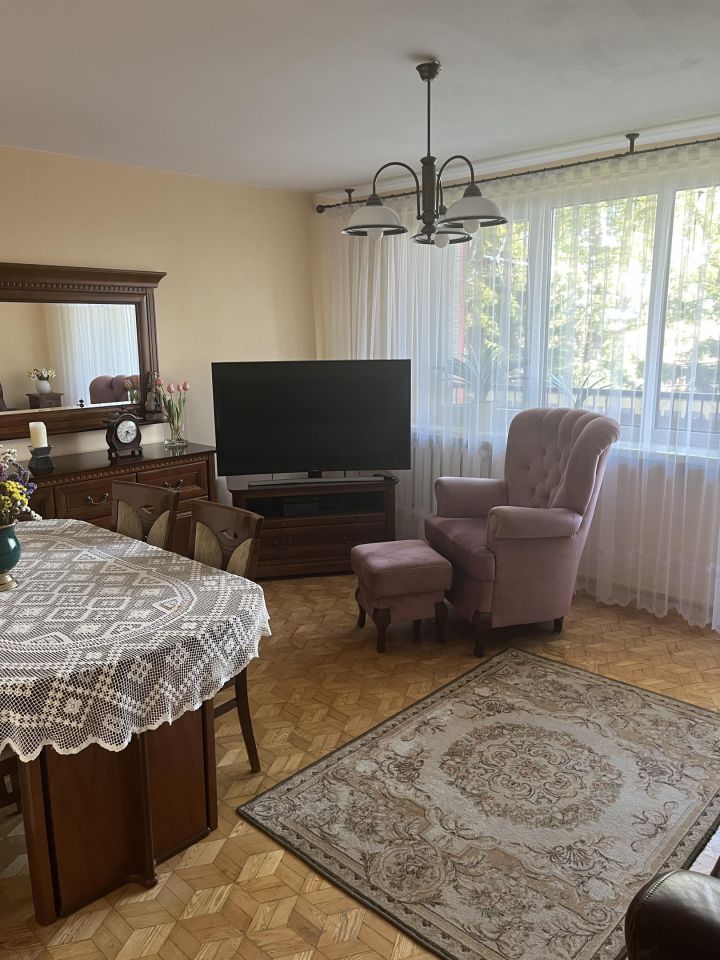 Mieszkanie 5-pokojowe Zbroszki. Zdjęcie 2