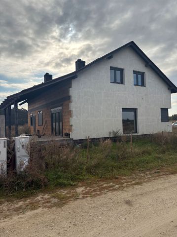 dom wolnostojący Nowe Oborzyska. Zdjęcie 1