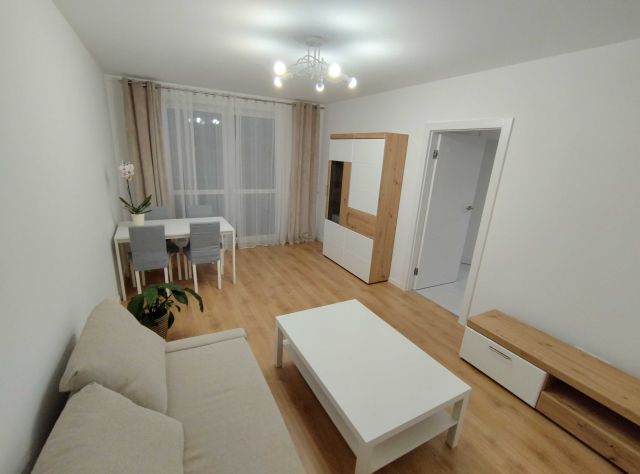 Mieszkanie 3-pokojowe Wieliszew. Zdjęcie 1