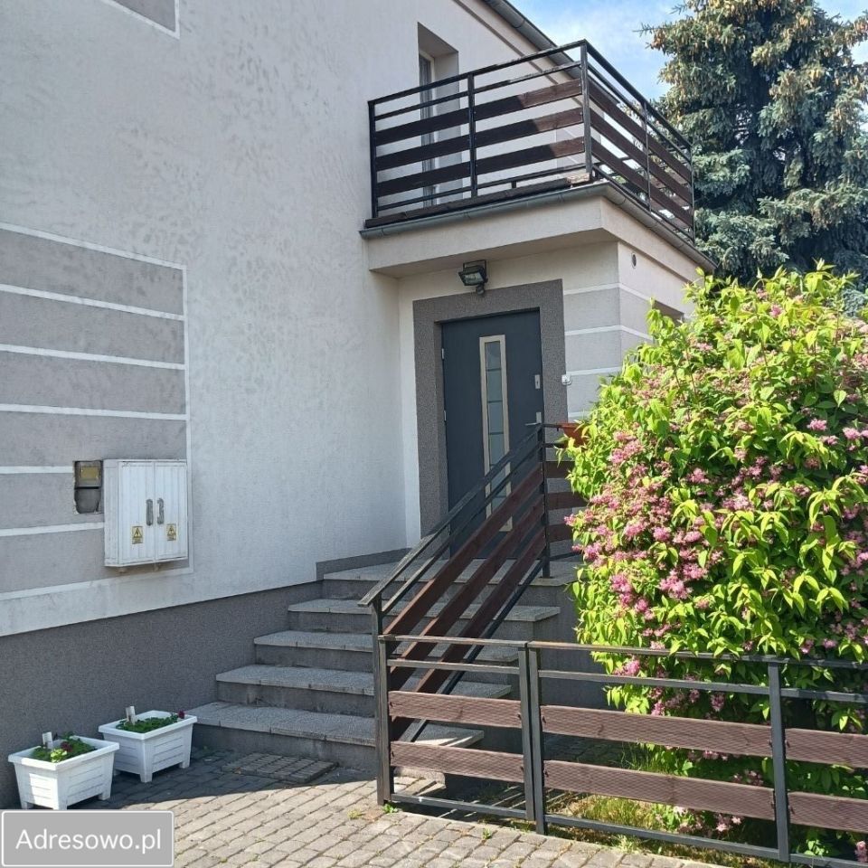 dom wolnostojący, 4 pokoje Chełmża Centrum, ul. Jana Kochanowskiego. Zdjęcie 3