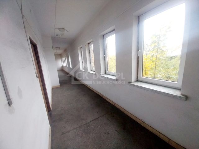 Hala/magazyn Promnik. Zdjęcie 7