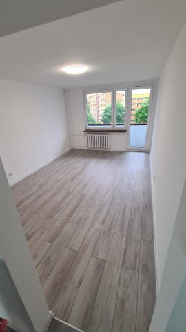 Mieszkanie 1-pokojowe Tychy Centrum, ul. Ustronna. Zdjęcie 1