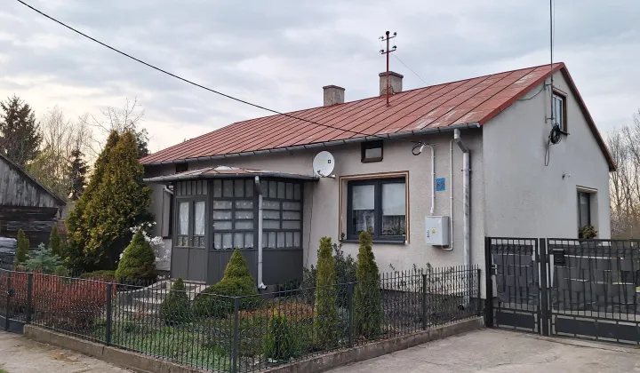 dom wolnostojący, 4 pokoje Niedźwiada