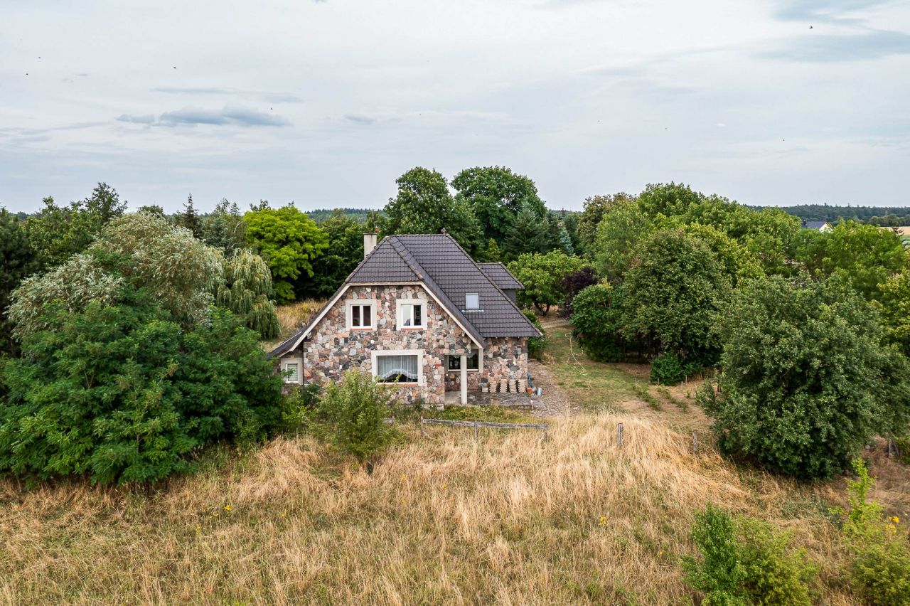 dom wolnostojący, 7 pokoi Murowana Goślina. Zdjęcie 1