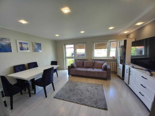 Mieszkanie 3-pokojowe Pińczów, ul. gen. Władysława Sikorskiego. Zdjęcie 1