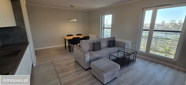 Mieszkanie 3-pokojowe Wrocław Śródmieście, ul. gen. Antoniego Madalińskiego. Zdjęcie 1