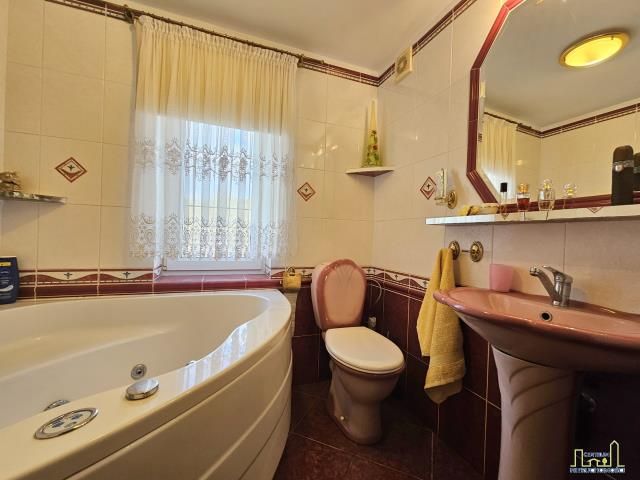 dom wolnostojący, 5 pokoi Kopanica, ul. Kwiatowa. Zdjęcie 14