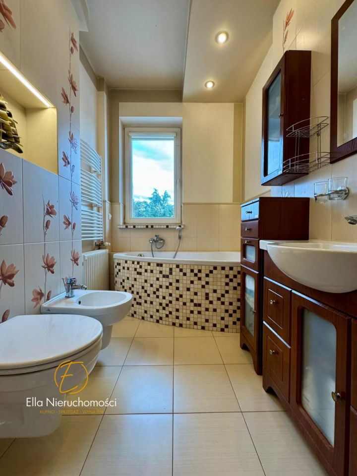 dom szeregowy, 8 pokoi Legnica, ul. Janowska. Zdjęcie 14