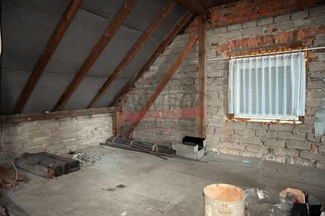 dom wolnostojący, 4 pokoje Rzędów. Zdjęcie 12