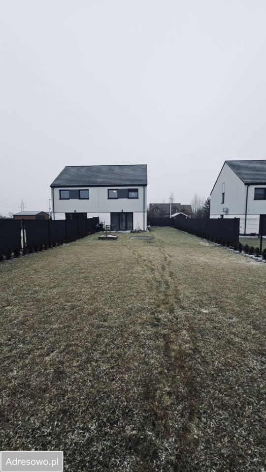 bliźniak, 4 pokoje Wilkszyn, ul. Świętej Jadwigi. Zdjęcie 1