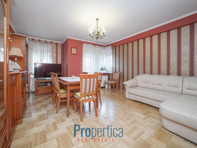 Mieszkanie 3-pokojowe Warszawa Bródno, ul. Siedzibna. Zdjęcie 1