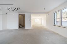 dom szeregowy, 5 pokoi Warszawa. Zdjęcie 4