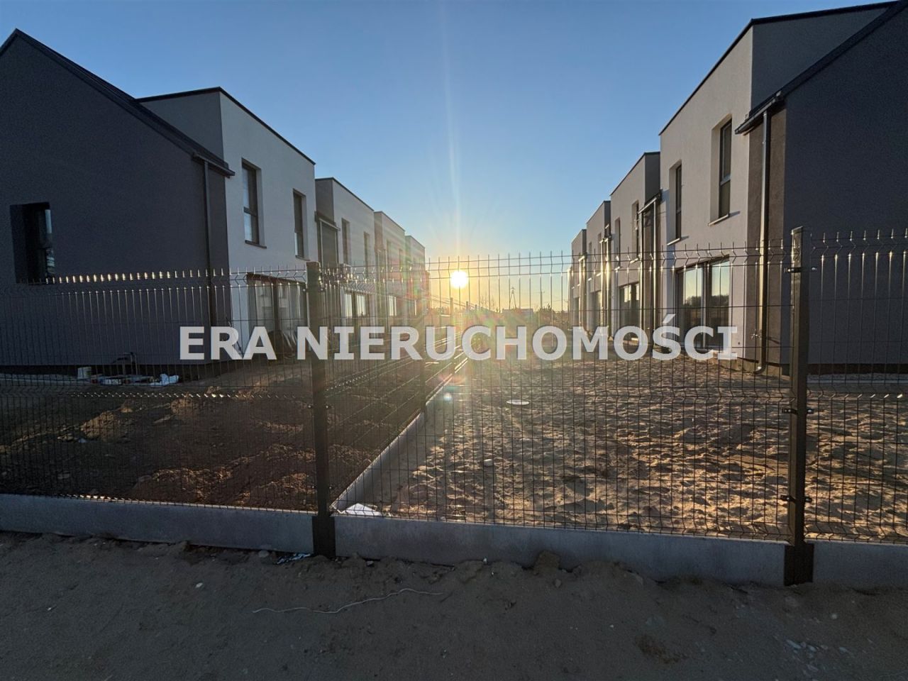 dom szeregowy, 4 pokoje Nowodworce. Zdjęcie 5