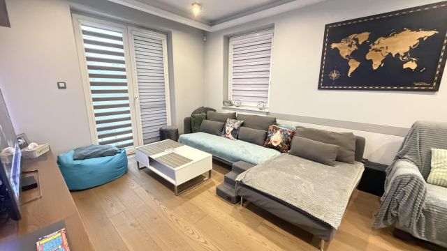 Mieszkanie 4-pokojowe Kraków Jugowice, ul. Wiktora Zina. Zdjęcie 2