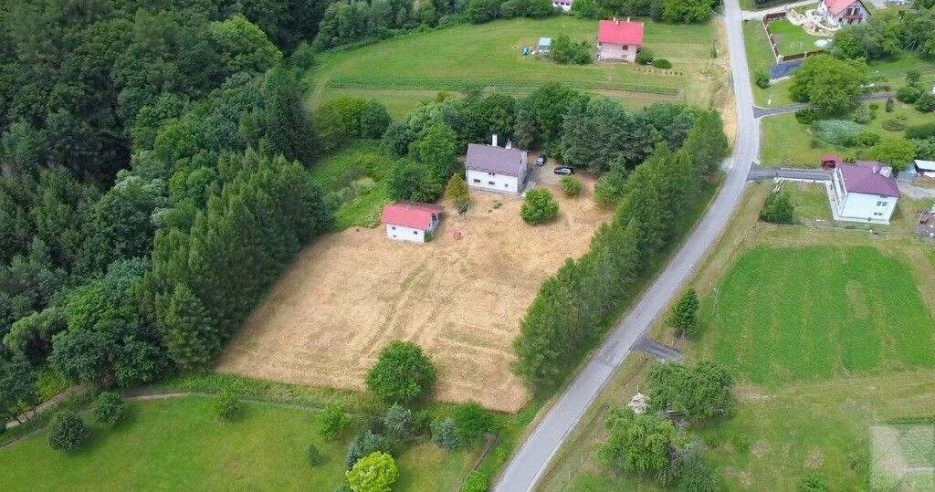 dom wolnostojący, 10 pokoi Łętownia. Zdjęcie 4