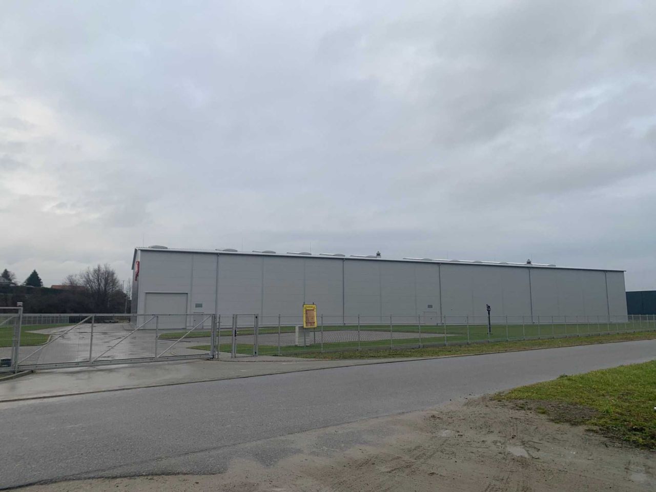 Hala/magazyn Pilzno, ul. Błonia. Zdjęcie 2