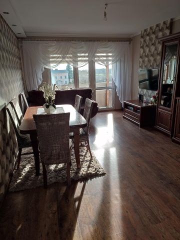 Mieszkanie 4-pokojowe Najmowo. Zdjęcie 1