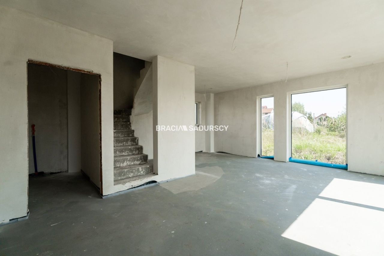 dom wolnostojący, 4 pokoje Ujazd. Zdjęcie 10