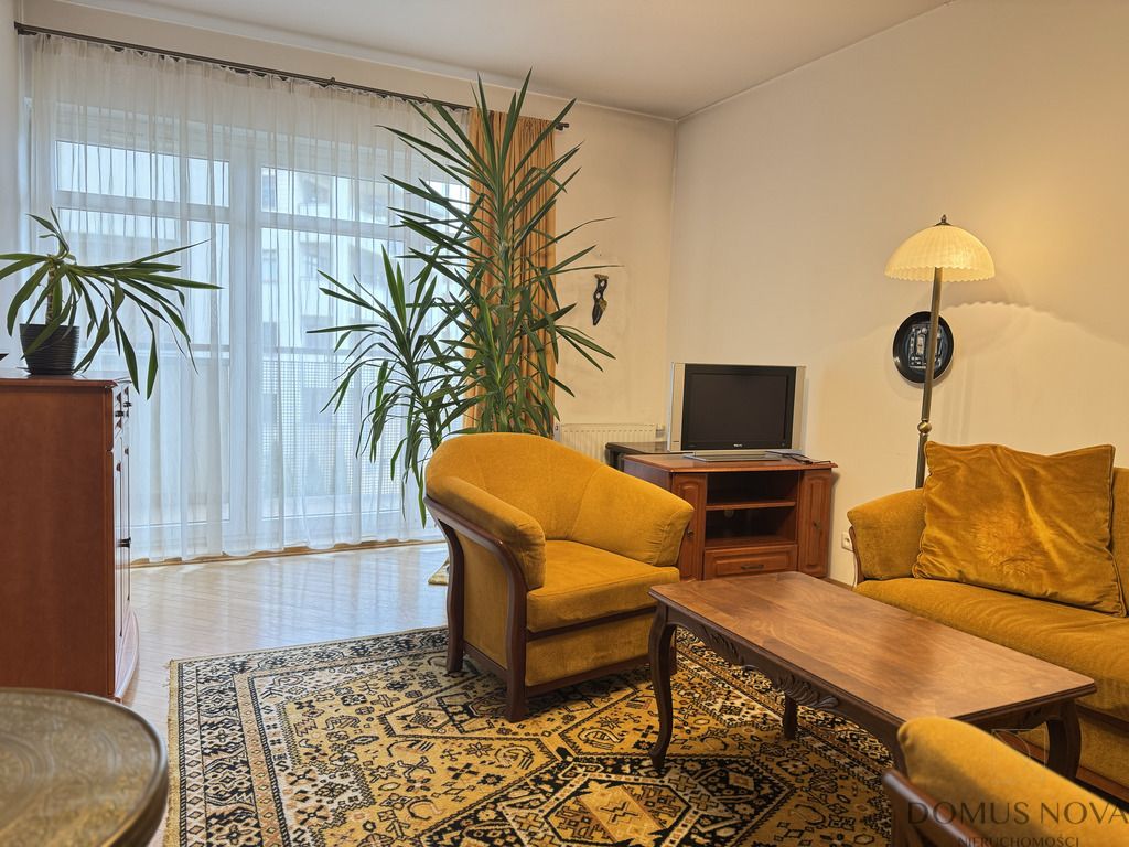 Mieszkanie 3-pokojowe Warszawa Wilanów, al. Wilanowska. Zdjęcie 2