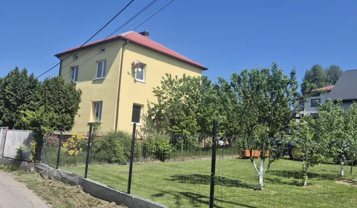 dom wolnostojący, 6 pokoi Łodygowice, ul. Jesionowa