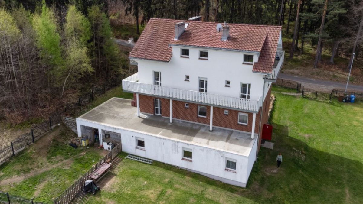 dom wolnostojący, 13 pokoi Borowice. Zdjęcie 5