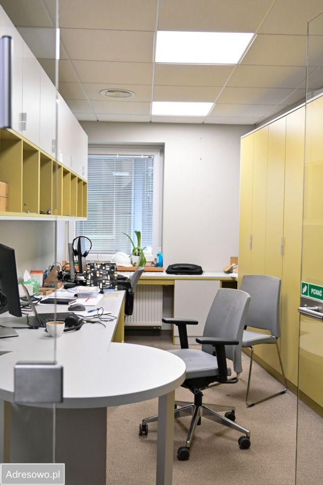 Nieruchomość komercyjna Dąbrówki. Zdjęcie 3