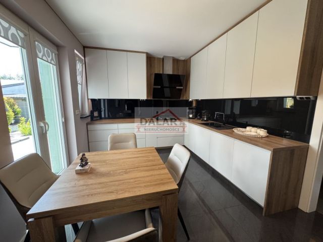 dom wolnostojący, 5 pokoi Góra Kalwaria. Zdjęcie 13