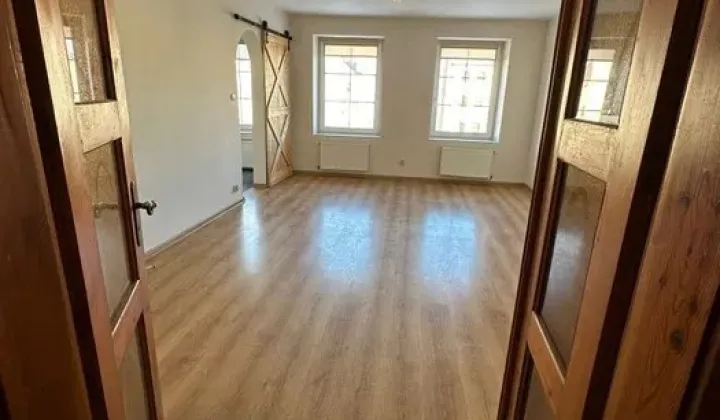 Mieszkanie 3-pokojowe Świdnica, ul. Długa