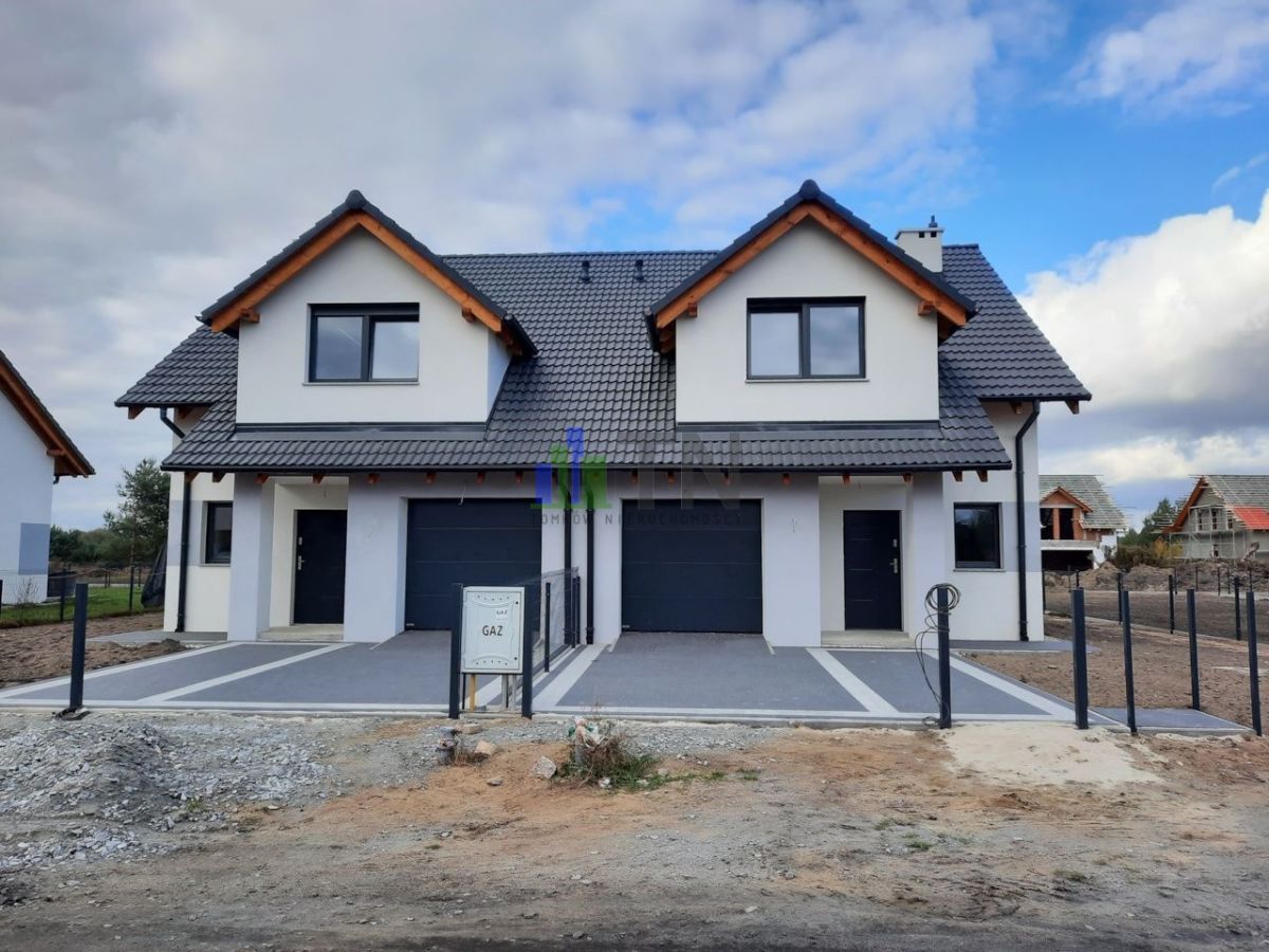 bliźniak, 5 pokoi Chrząstawa Wielka. Zdjęcie 12