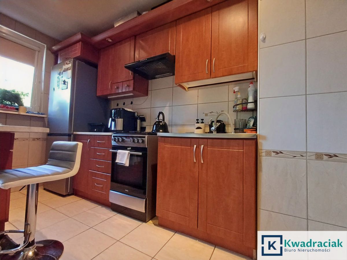 Mieszkanie 3-pokojowe Krosno Guzikówka, ul. Stefana Kisielewskiego. Zdjęcie 3