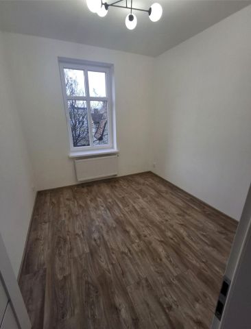 Mieszkanie 3-pokojowe Białogard. Zdjęcie 1