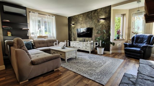 dom wolnostojący, 4 pokoje Zagórz. Zdjęcie 16