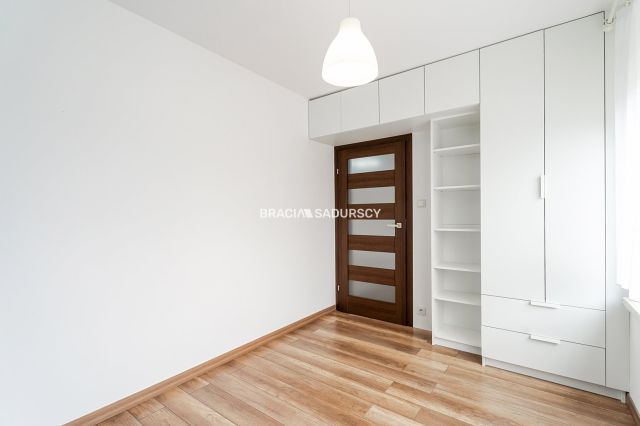 Mieszkanie 4-pokojowe Skawina, ul. Mikołaja Kopernika. Zdjęcie 16