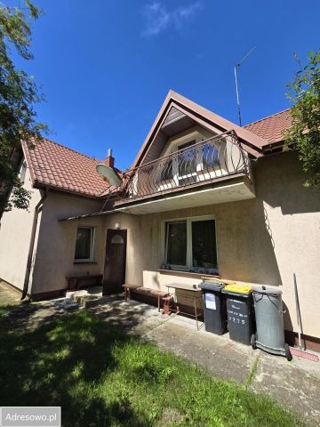 dom wolnostojący, 4 pokoje Bogate. Zdjęcie 1