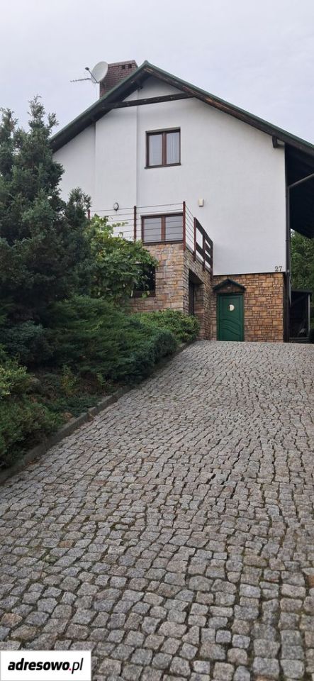 dom wolnostojący, 5 pokoi Tresna Tresna Mała. Zdjęcie 3