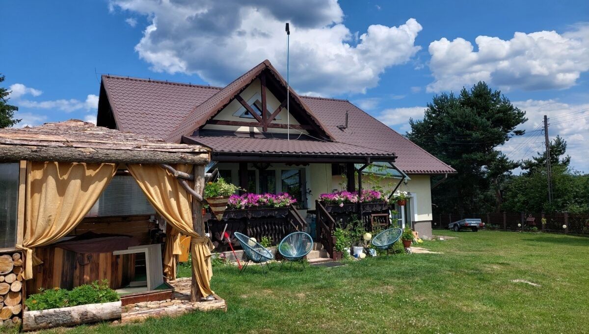 dom wolnostojący, 8 pokoi Karniowice, ul. Zielona