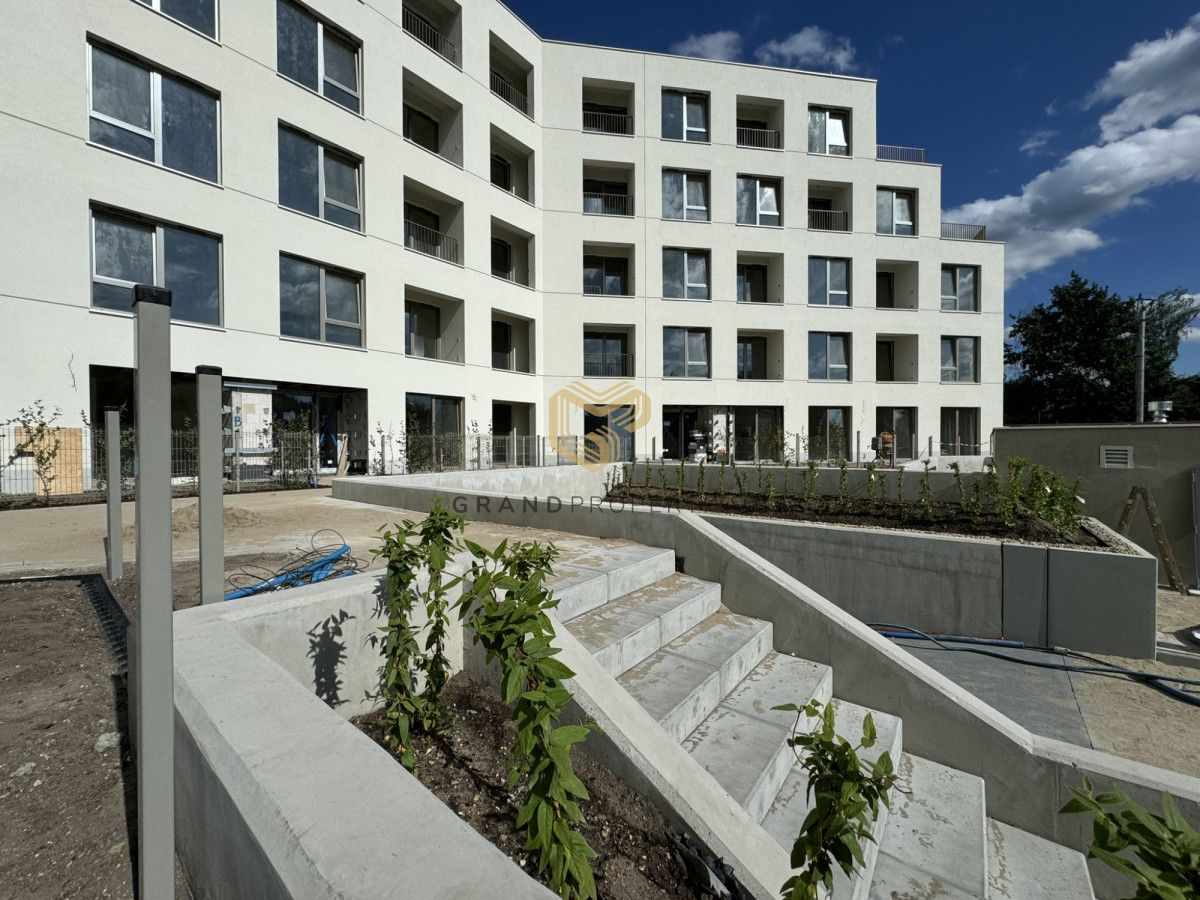 Mieszkanie 4-pokojowe Marki. Zdjęcie 4