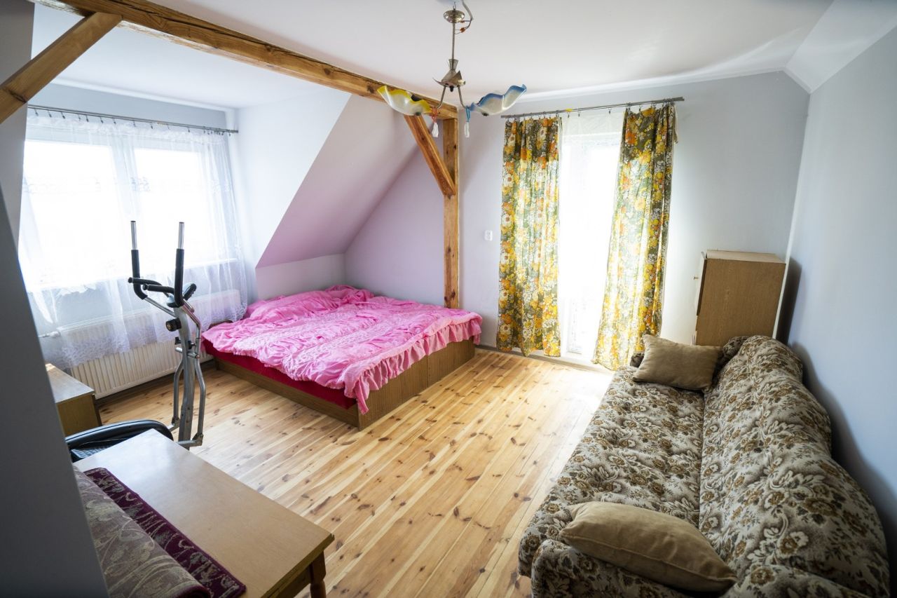 gospodarstwo, 5 pokoi Trzcinisko. Zdjęcie 6