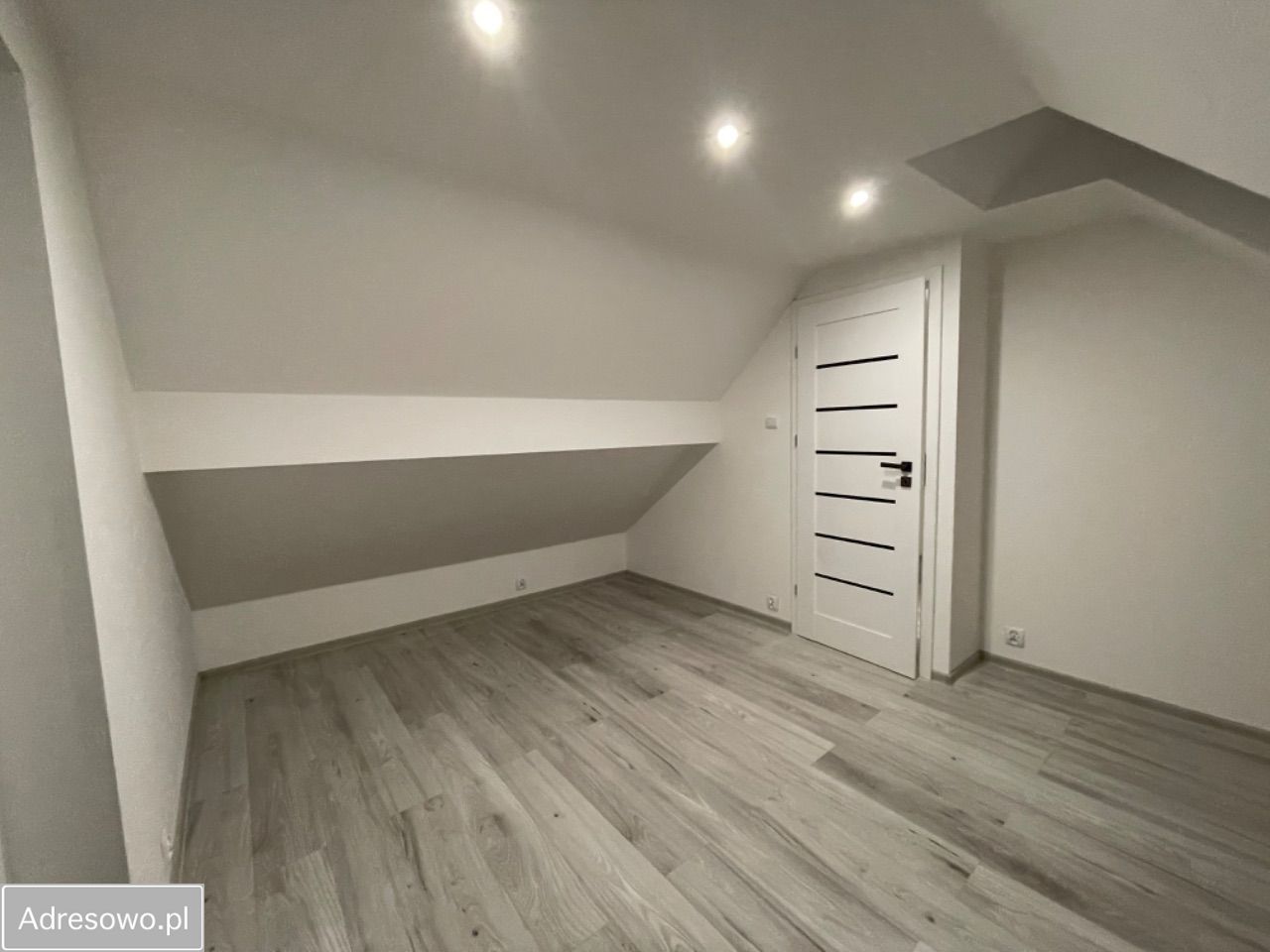 dom wolnostojący, 3 pokoje Płaza, ul. Lipowiecka. Zdjęcie 12