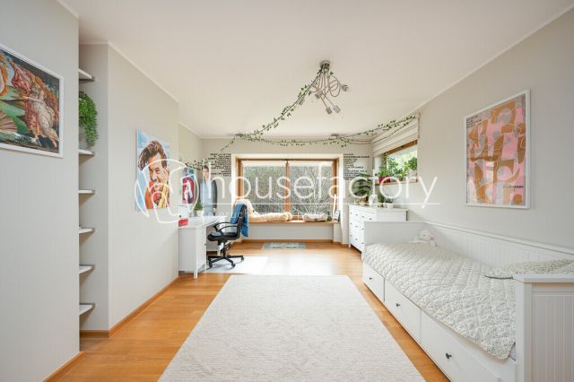 dom wolnostojący, 5 pokoi Zgierz. Zdjęcie 9