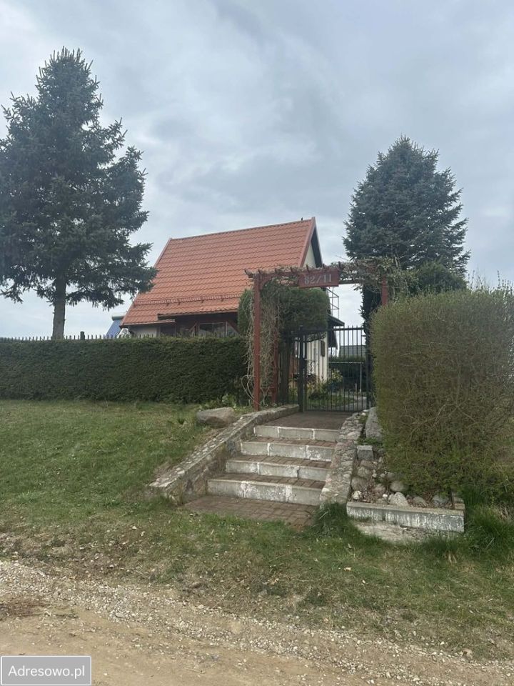 dom wolnostojący, 3 pokoje Winiec. Zdjęcie 2