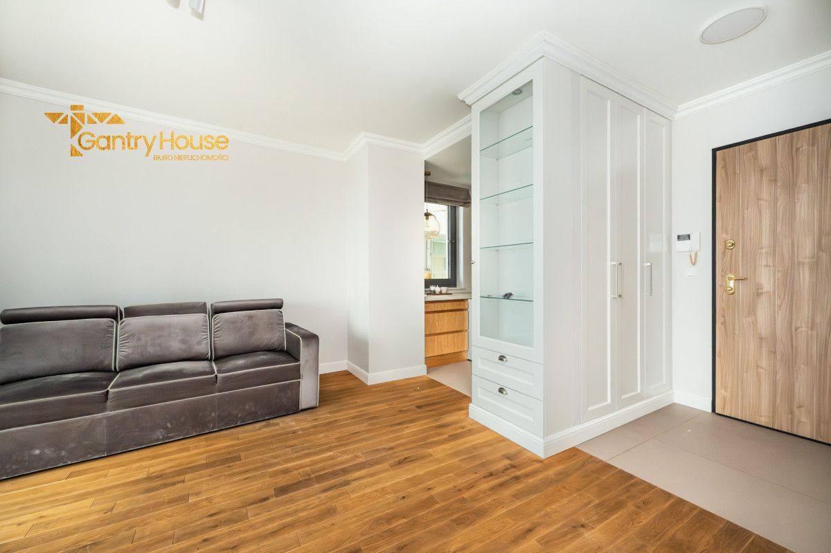 Mieszkanie 2-pokojowe Gdynia Śródmieście, ul. Władysława IV. Zdjęcie 3