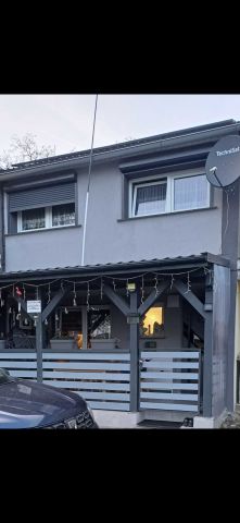 Mieszkanie 4-pokojowe Smolnica. Zdjęcie 1