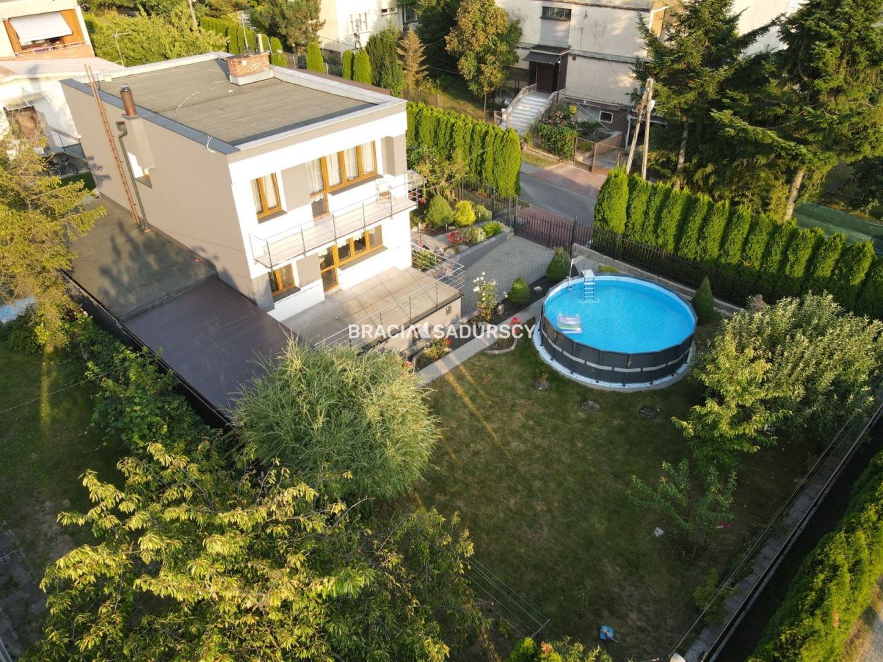 dom wolnostojący, 5 pokoi Kraków Czyżyny, ul. Nastrojowa