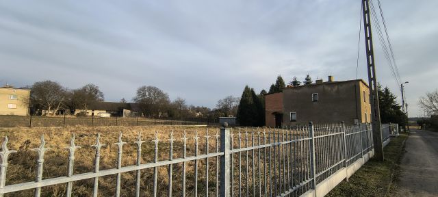 dom wolnostojący, 6 pokoi Sadów, ul. Spółdzielcza. Zdjęcie 1